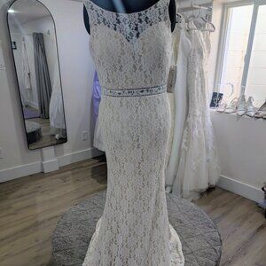 Christina Wu Destination 22858 Wedding Dress Size 14